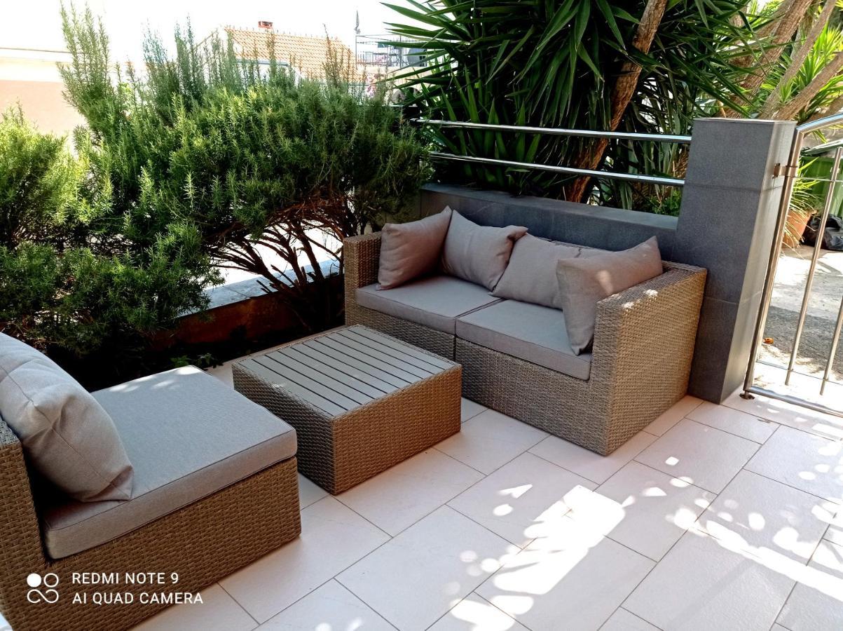 Apartments Villa Sunrise Okrug Gornji Exterior foto