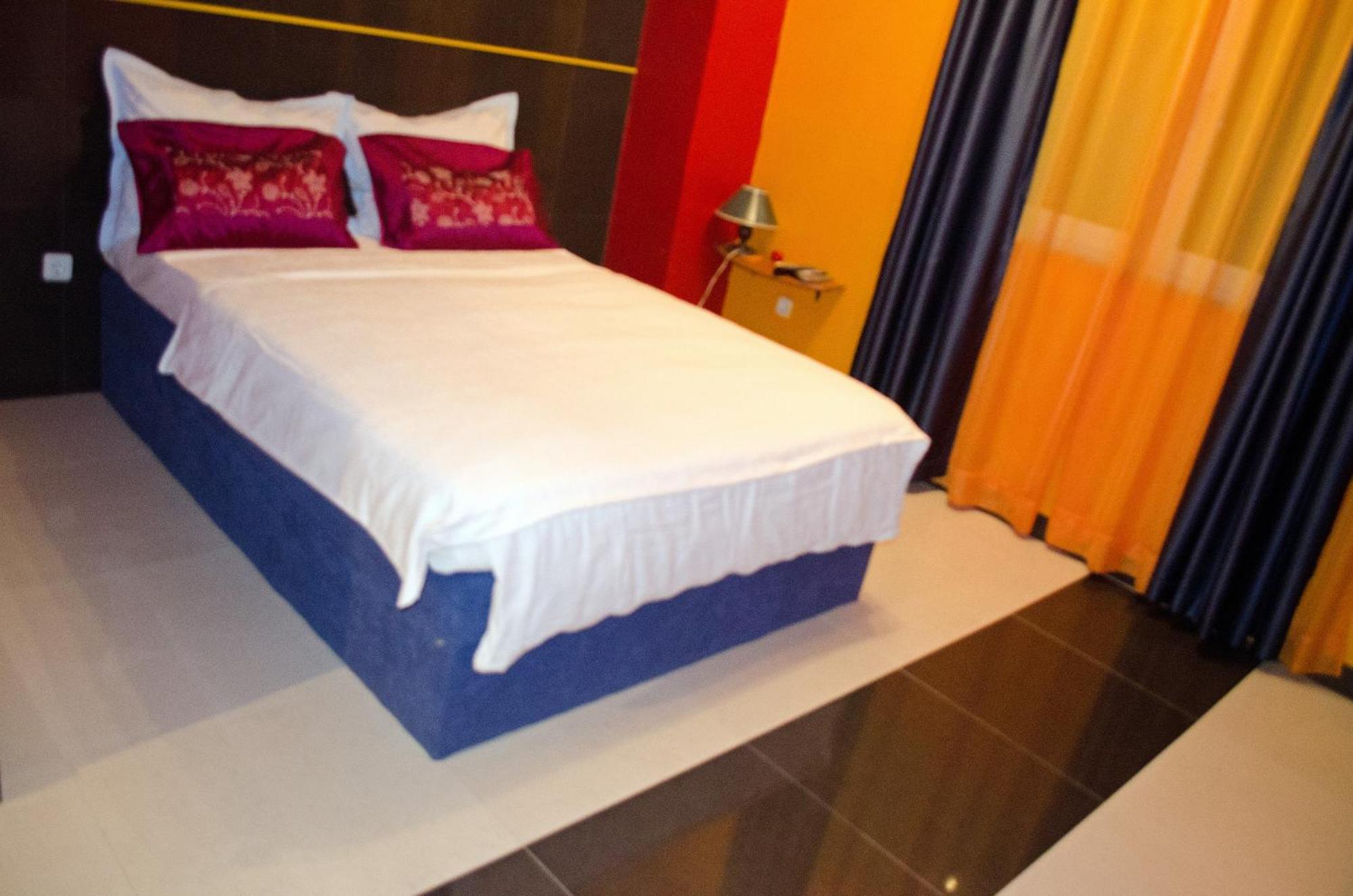 Apartments Villa Sunrise Okrug Gornji Exterior foto